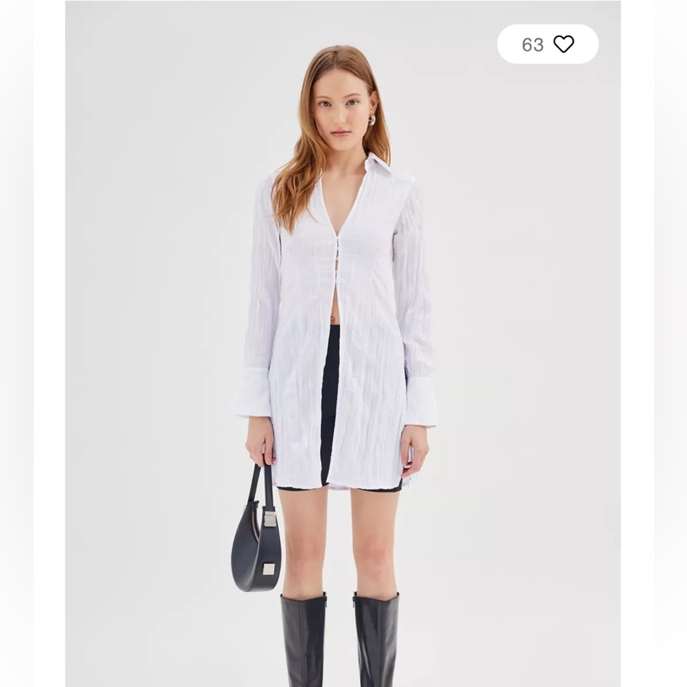 NWT UO Button Split Top